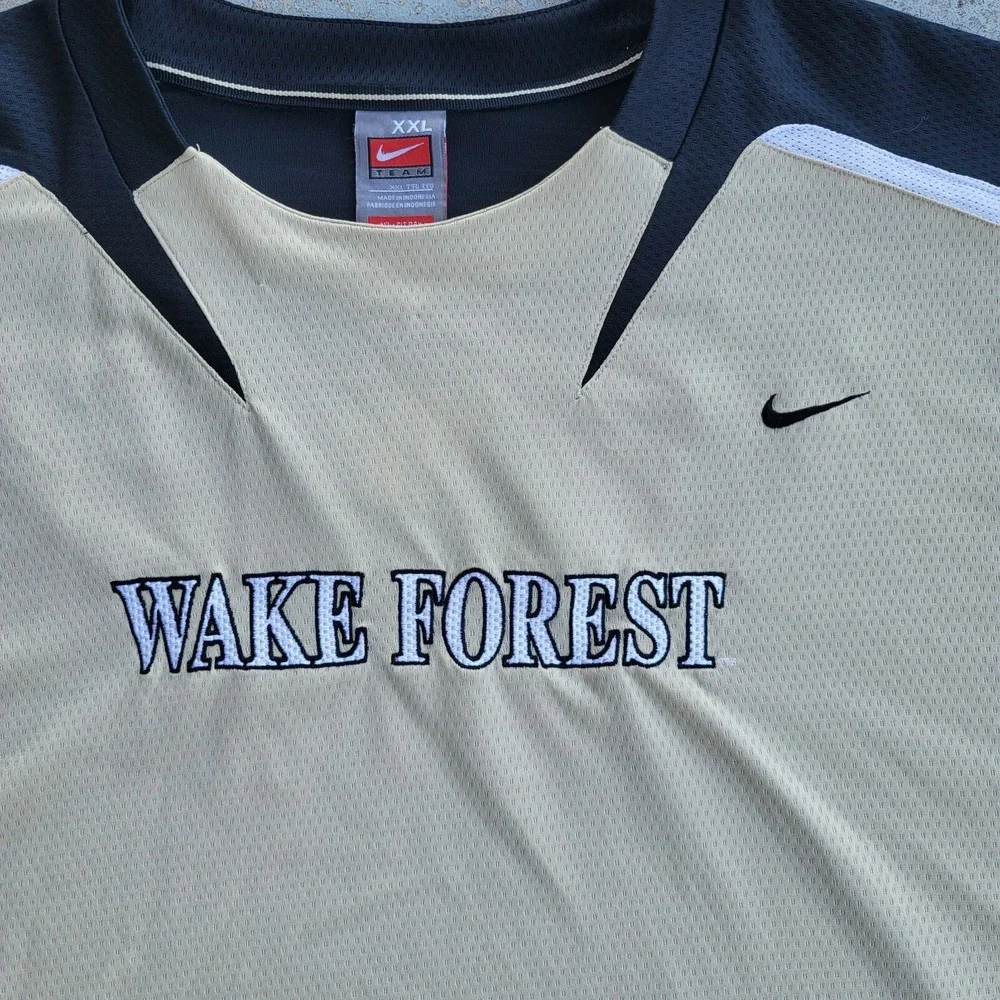 Vintage Nike Team Authentic Fit DRY Wake Forest WF Basketball Warm Up Jersey XXL